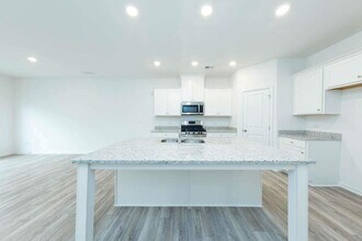 1926 Frisco Wy in Suwanee, GA - Building Photo - Building Photo