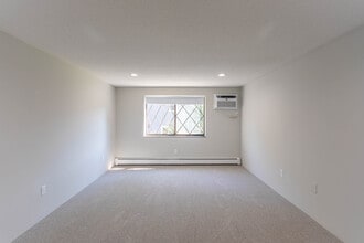 Melrose Terrace in Wakefield, MA - Foto de edificio - Interior Photo