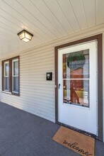 1017 Mosley Ct SW in Canton, OH - Building Photo - Building Photo