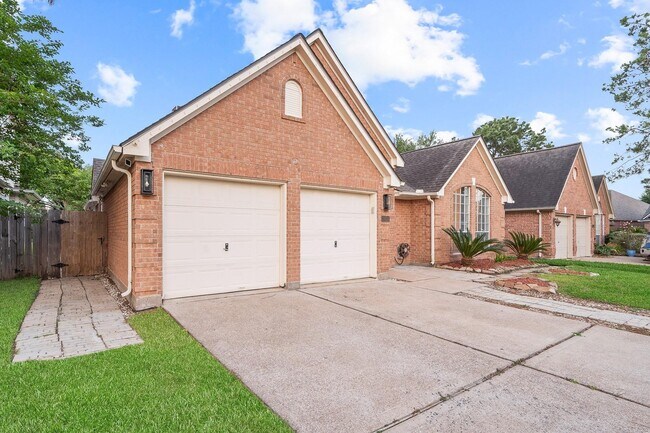7624 Lone Meadow Ct in Houston, TX - Building Photo - Building Photo