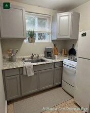 39 Rhodes Ave in Akron, OH - Building Photo - Building Photo