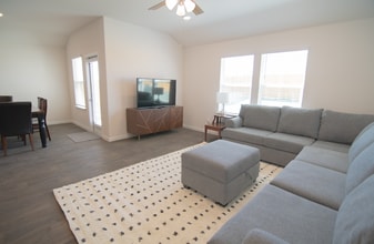 Room in House on Briggs Ln in San Marcos, TX - Building Photo - Building Photo