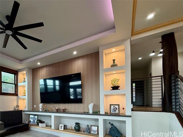 2184 Makanani Dr in Honolulu, HI - Building Photo - Building Photo