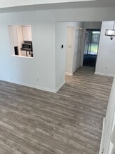 5451 Lynbrook Landing in Virginia Beach, VA - Building Photo - Building Photo