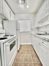 10 NW 77th St in Miami, FL - Building Photo - Building Photo