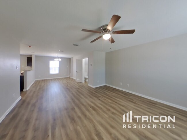 6812 Rosenthal Pass in San Antonio, TX - Building Photo - Building Photo