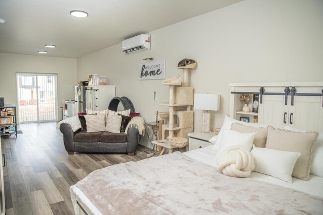 property at 724 Cedar Creek Ave