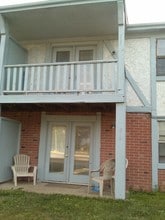 819 N Washington St, Unit NA in Spring Hill, KS - Foto de edificio - Building Photo