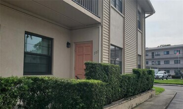 5967 Terrace Park Dr N in St. Petersburg, FL - Building Photo - Building Photo