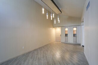 3655 Atrium Dr in Orlando, FL - Building Photo - Building Photo