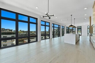 14 Green St in Brookline, MA - Building Photo - Building Photo