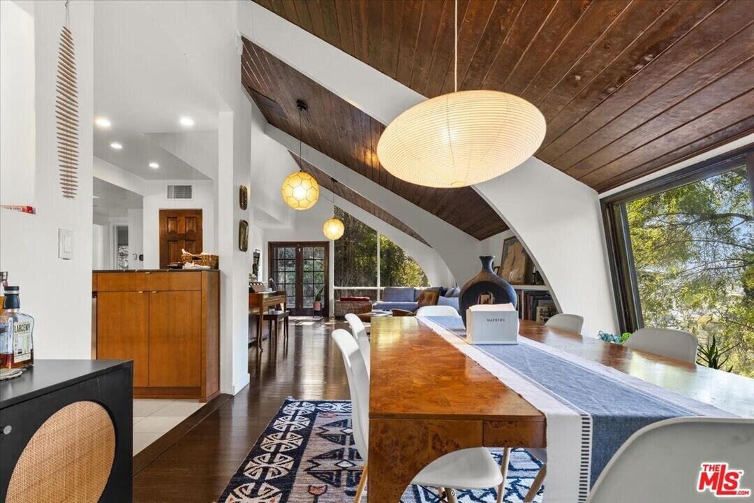 3986 Clayton Ave W in Los Angeles, CA - Building Photo
