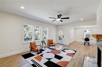 458 Shannon Dr SW in Atlanta, GA - Building Photo - Building Photo