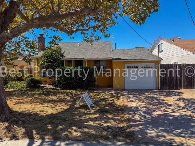 property at 17151 Via Flores
