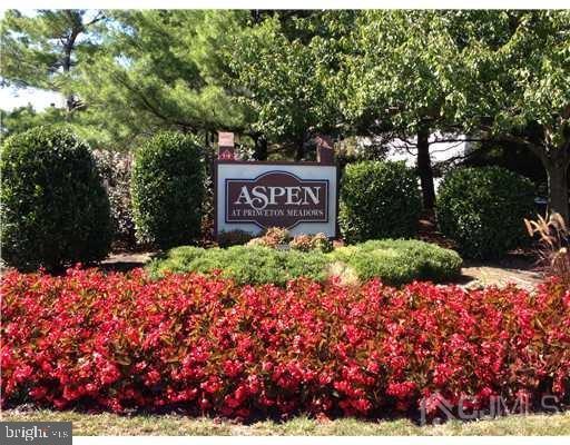 property at 1202 Aspen Dr