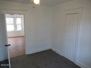 1549 Chrisler Ave in Schenectady, NY - Building Photo - Building Photo