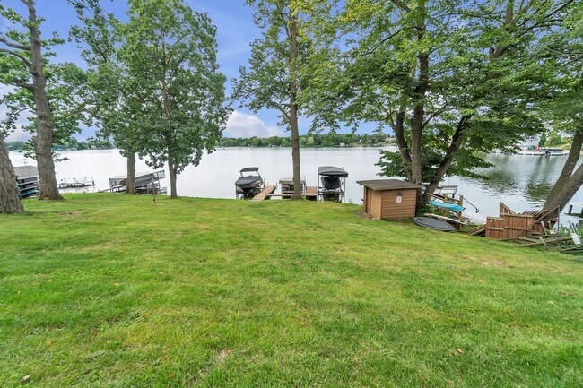 N64W35061 Rd J in Oconomowoc, WI - Building Photo - Building Photo