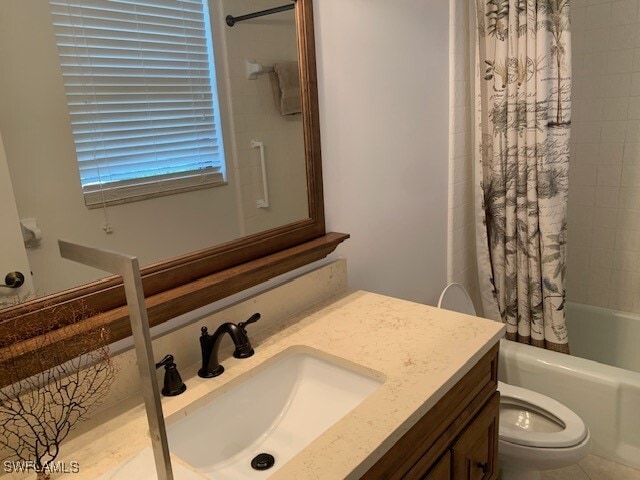 property at 6001 Pelican Bay Blvd