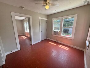 3006 Ave K in Wichita Falls, TX - Building Photo - Building Photo
