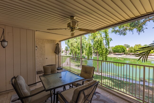 11044 N 28th Dr, Unit 239 in Phoenix, AZ - Building Photo - Building Photo