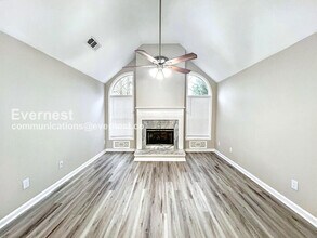 320 Ashley Woods Dr in Newnan, GA - Building Photo - Building Photo