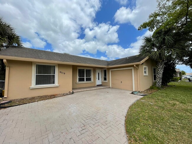property at 9319 Southampton Pl