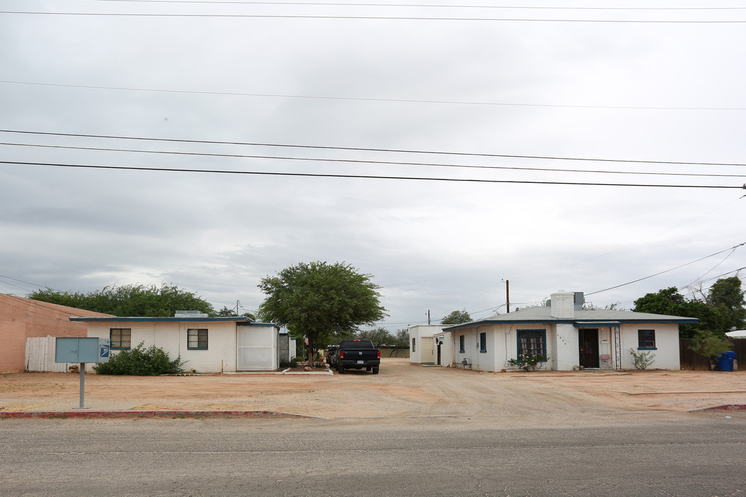 4640-4648 E Fairmount St in Tucson, AZ - Building Photo