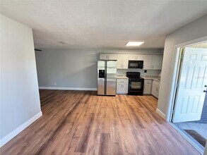 2809 Marconi St in Tampa, FL - Building Photo - Building Photo