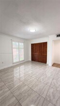7121 Miami Lakes Dr in Hialeah, FL - Building Photo - Building Photo