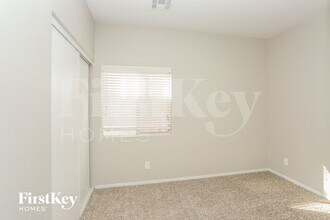 6233 Highland Gardens Dr in North Las Vegas, NV - Building Photo - Building Photo