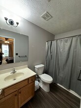 212 Greenleaf Dr in Elizabethtown, KY - Building Photo - Building Photo