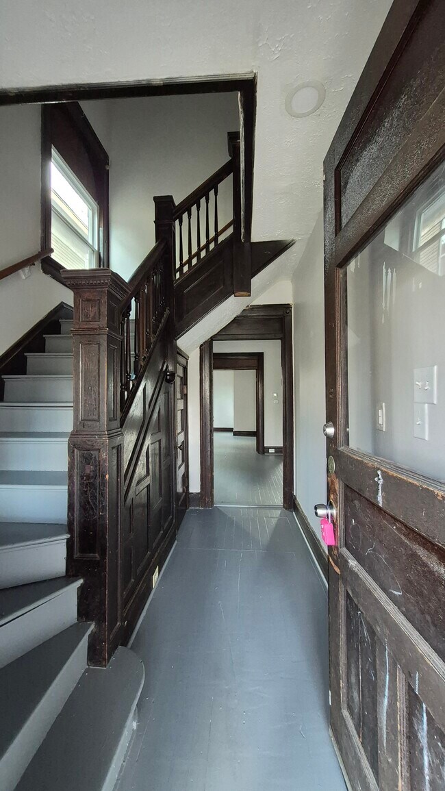 34 Cambridge Ave, Unit 34 in Dayton, OH - Foto de edificio - Building Photo