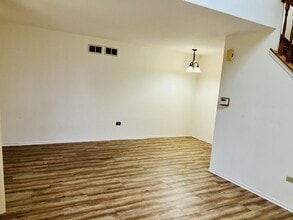 3524 Willowview Ct in Aurora, IL - Building Photo - Building Photo