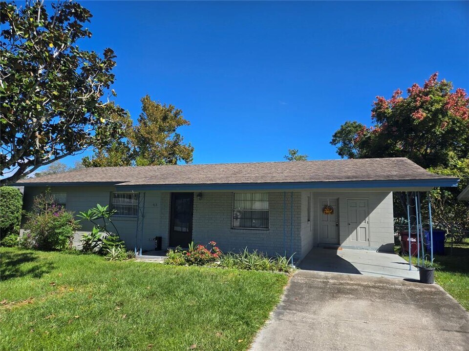 413 Tennessee Ave in St. Cloud, FL - Building Photo