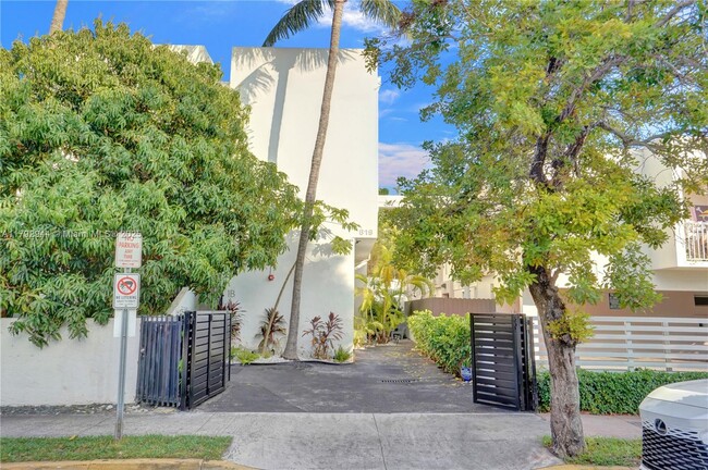 property at 619 Euclid Ave