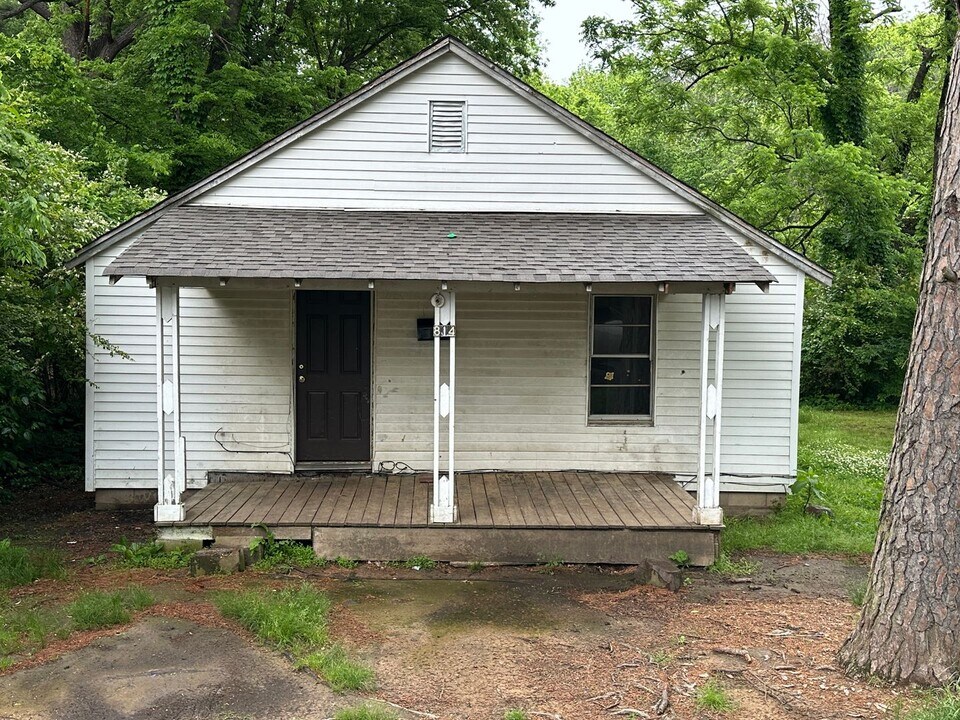 814 N 25th St in Van Buren, AR - Building Photo