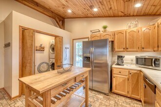 586 Sun Valley Dr in Mineral Bluff, GA - Building Photo - Building Photo