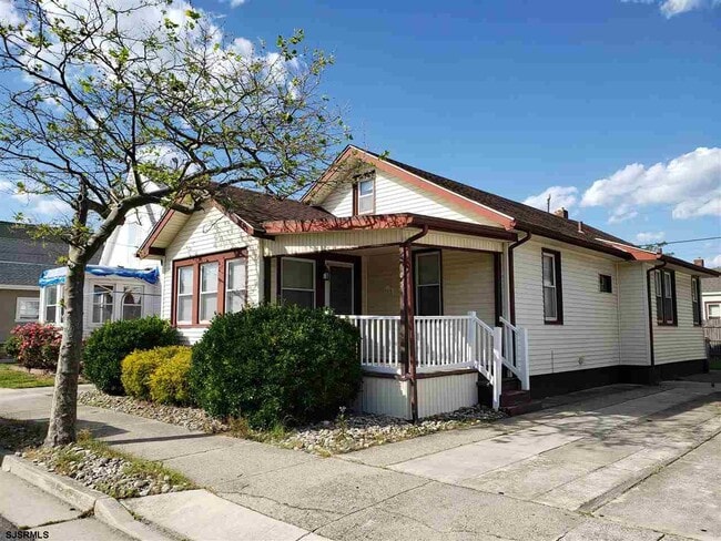 property at 103 N Rosborough Ave