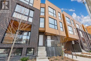 35 Birchcliff Ave in Toronto, ON - Building Photo