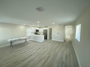 922 N J St in Lake Worth Beach, FL - Building Photo - Building Photo