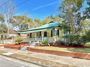 2120 Reynolds St in Brunswick, GA - Building Photo - Building Photo
