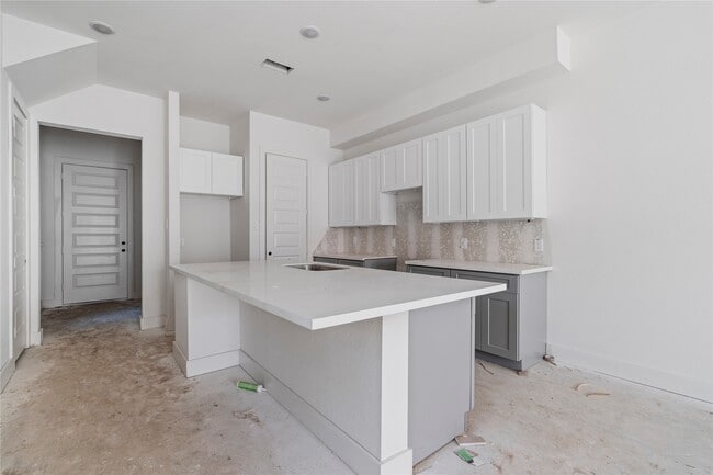 property at 1504 Hussion St