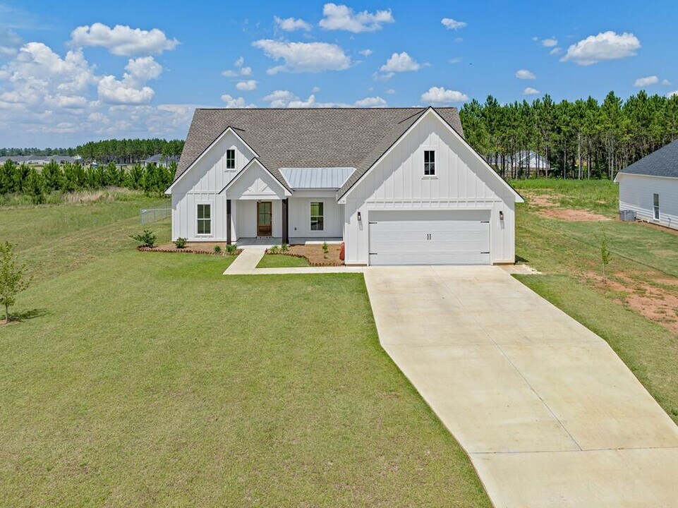 119 Courthouse Ave in Leesburg, GA - Building Photo