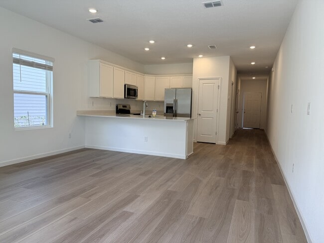 543 Holly Lks Dr in Orange Park, FL - Building Photo - Building Photo