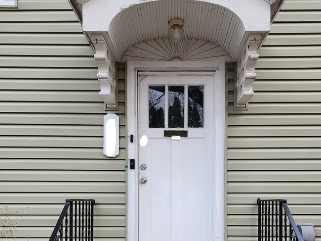 property at 511 7th St NW