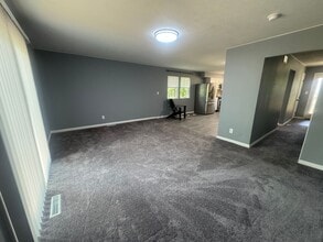 1113 Hillcrest St in Parkersburg, WV - Building Photo - Building Photo