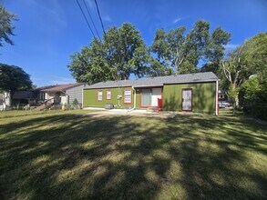 8013 E 133rd St in Grandview, MO - Building Photo - Building Photo