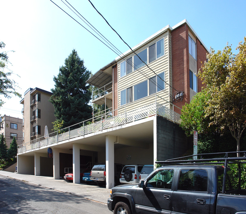 154 Valley St in Seattle, WA - Foto de edificio