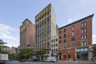 105 W 72nd St in New York, NY - Building Photo - Building Photo