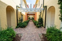 8600 Via Rapallo Dr in Estero, FL - Foto de edificio - Building Photo